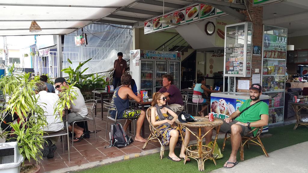 Sakal Guesthouse Restaurant & Bar Sihanoukville Exterior foto