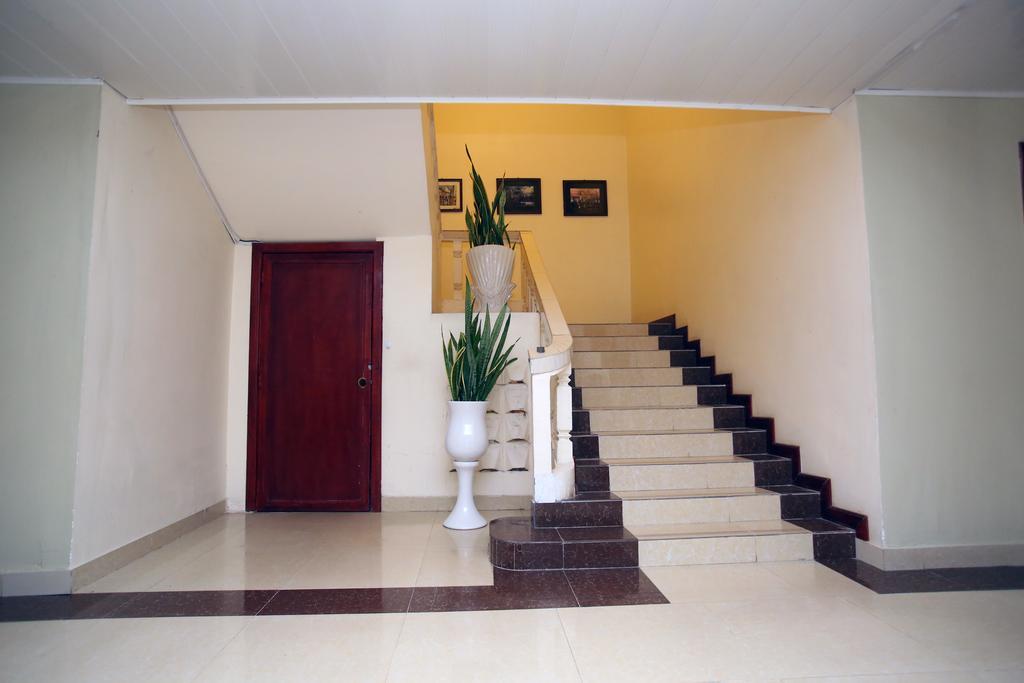 Sakal Guesthouse Restaurant & Bar Sihanoukville Exterior foto